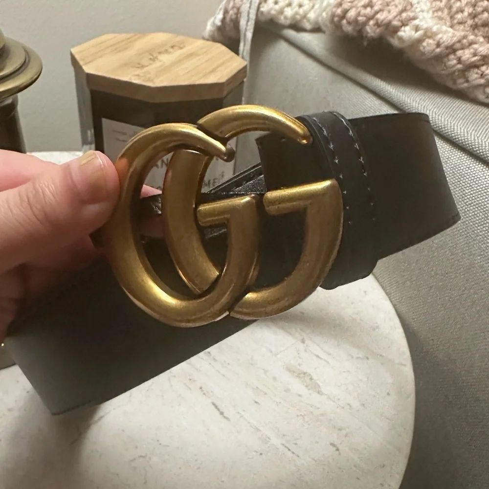 Black Leather Women's Belt with Gold Interlocking Buckle